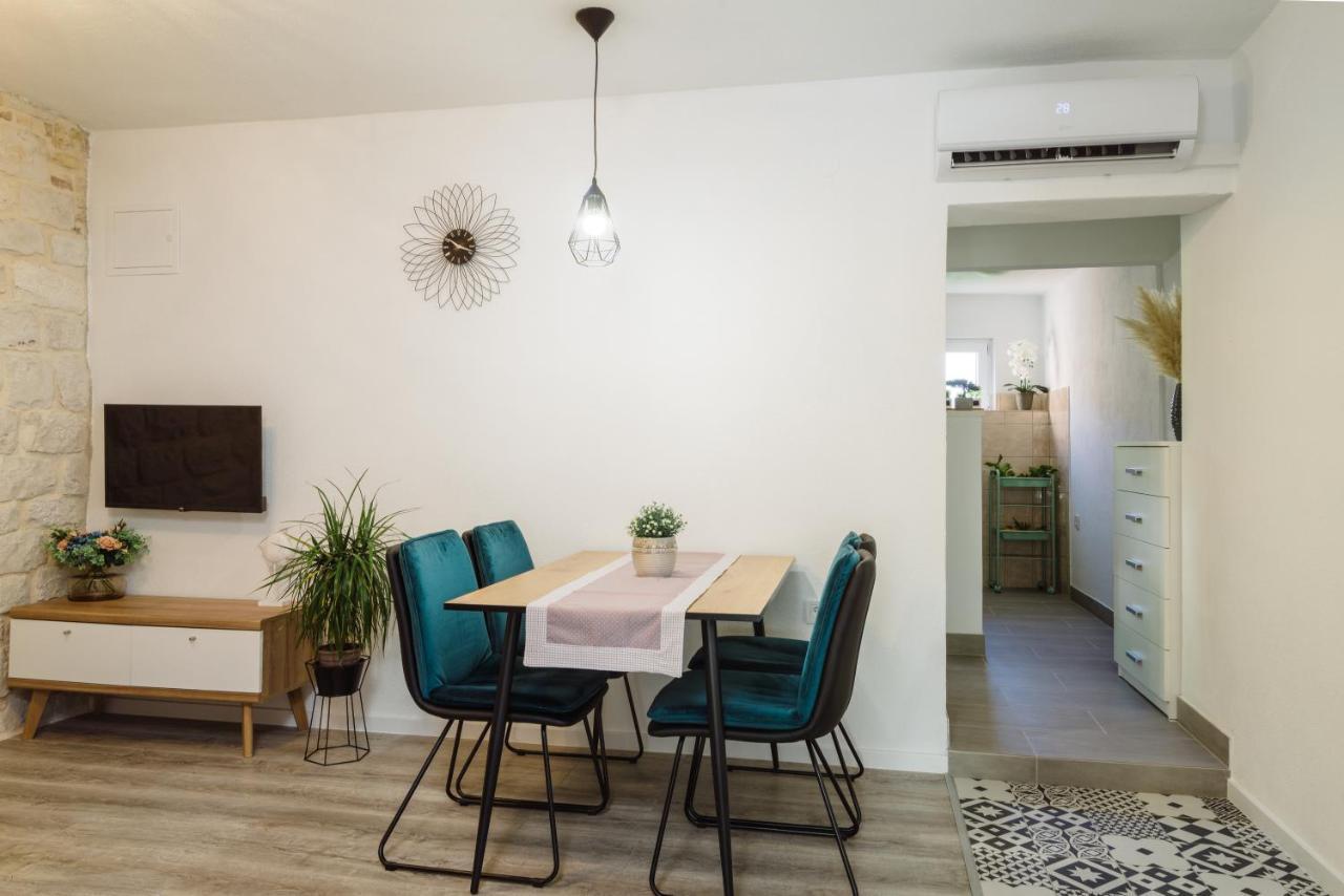 **Stone House ** Trogir Center ** Old Town Διαμέρισμα Εξωτερικό φωτογραφία