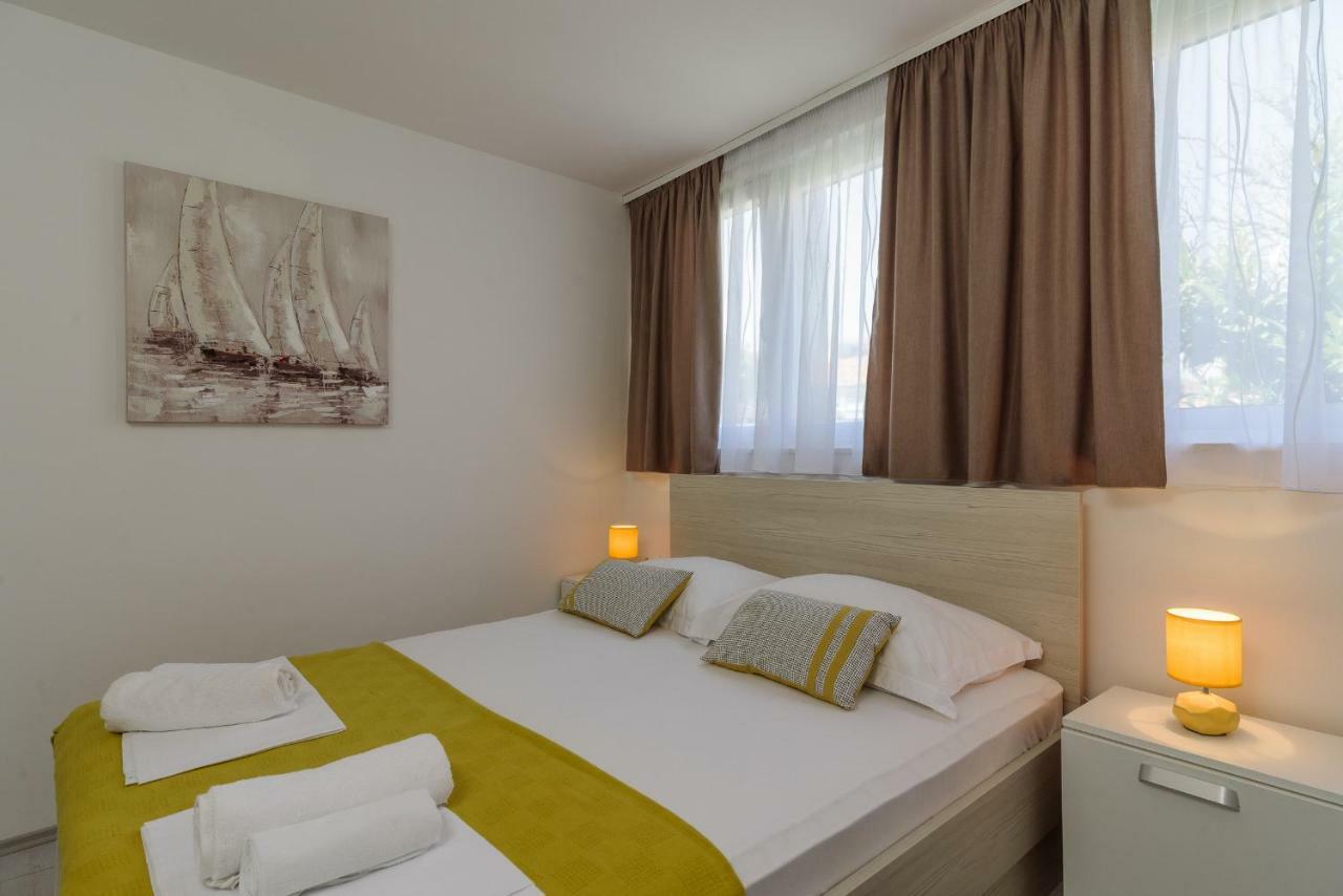 **Stone House ** Trogir Center ** Old Town Διαμέρισμα Εξωτερικό φωτογραφία
